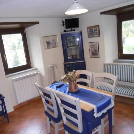 בית נופש Torre Riva Dimora Storica